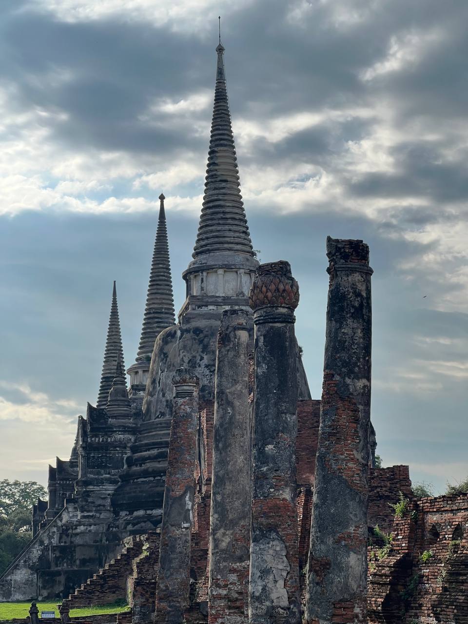 Three white chedis at Wat Phra Si Sanphet — Ayutthaya's top-ranked temple
